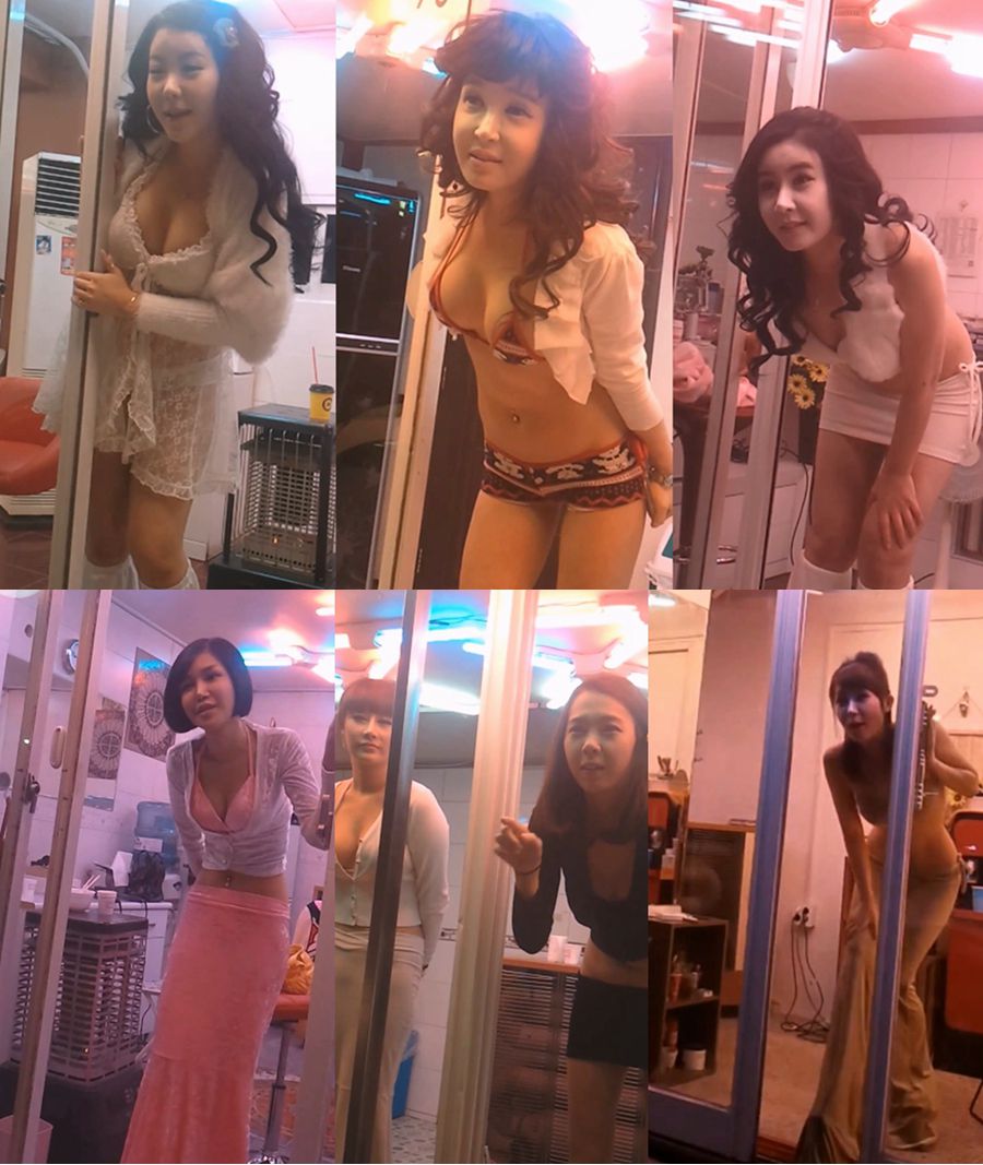 아재들 호객하는 사창가 이쁜이들